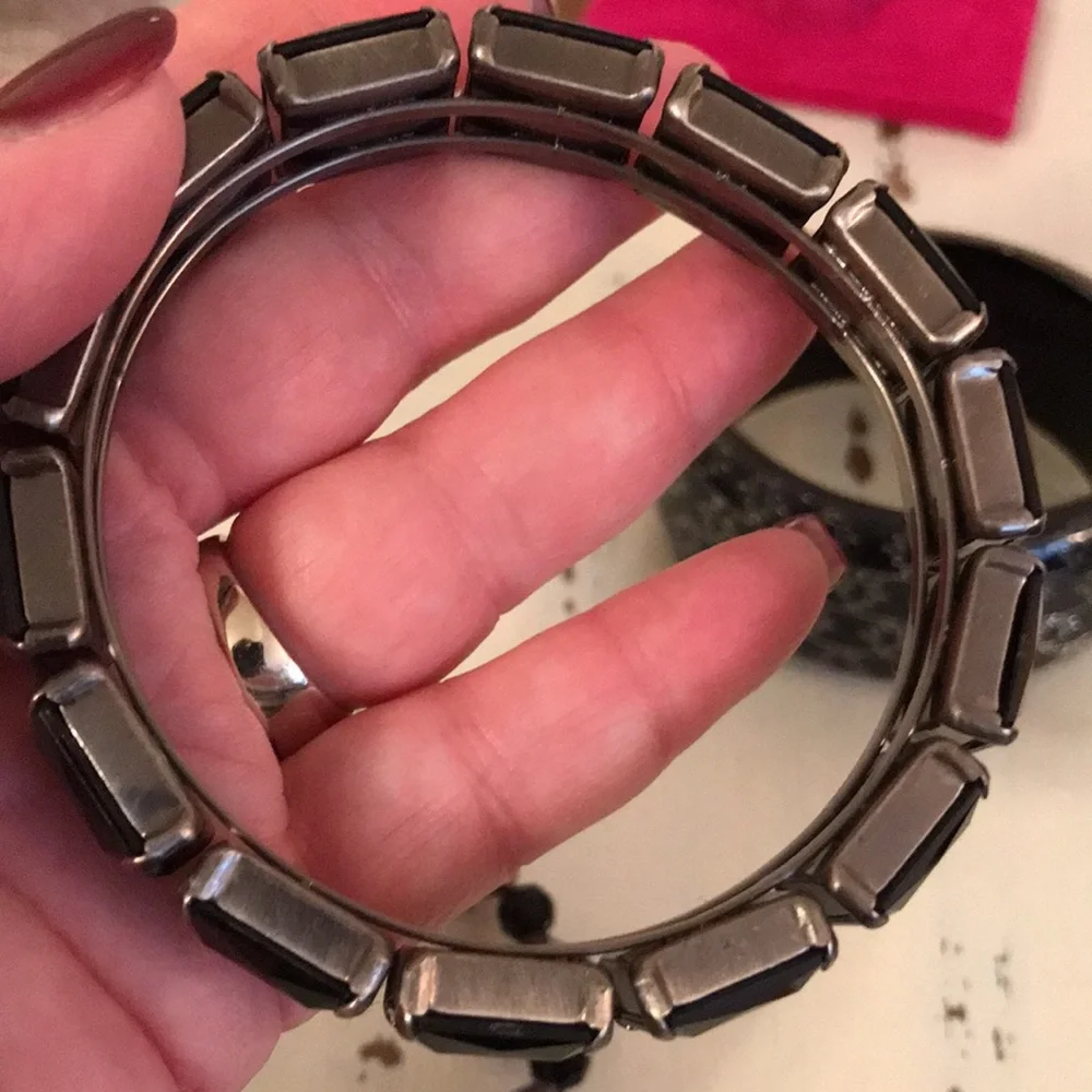 Bracelet lot of 4 black and silver bangle and beaded - Picture 7 of 11